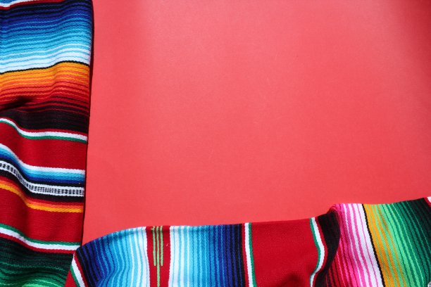雨披墨西哥cinco de mayo地毯serape节日传统的墨西哥背景与条纹复制空间玛雅毯子最小简单-股票，照片，照片，图像，图片图片下载