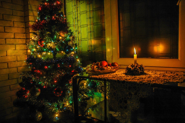 新年的烛光装饰图片下载