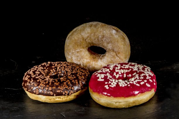 可爱的甜甜圈。图片下载