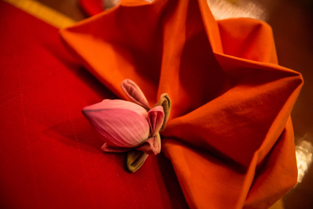 折花餐巾图片下载