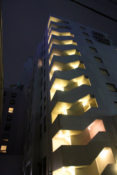 大阪的黑塔图片下载