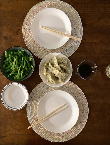 晚餐配中餐图片下载