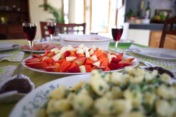 水果上桌了图片下载