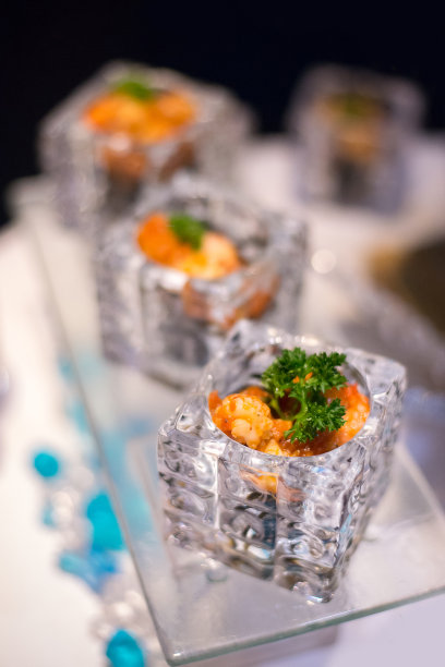 菜饼选择在石板拼盘-虾土豆酱图片下载