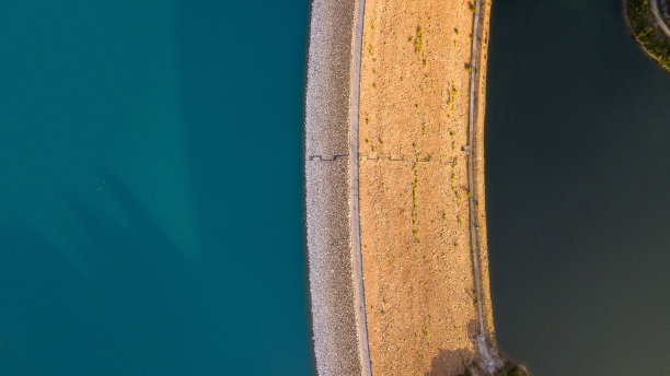 空中的水库图片下载