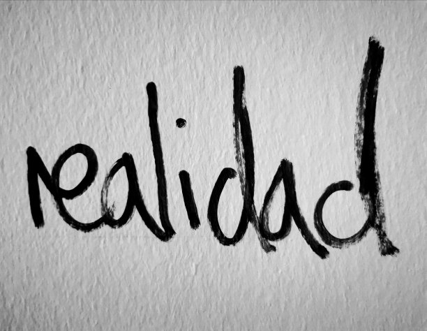 西班牙语中的现实图片下载