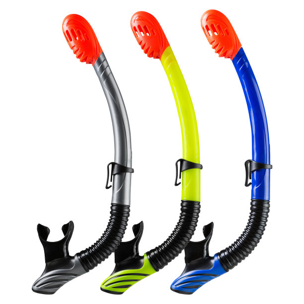 三种彩色呼吸管潜水，上面和下面的阀门，在一个白色的背景图片下载