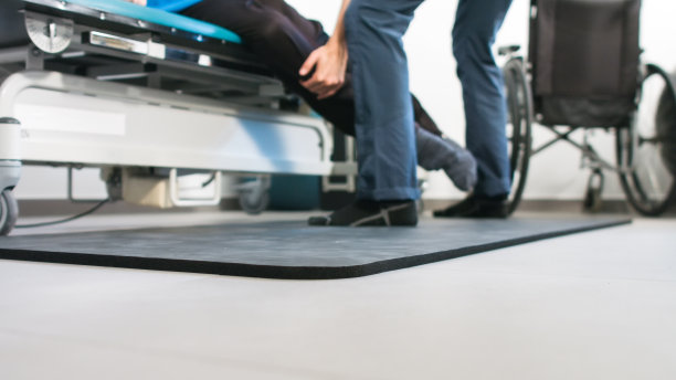 残疾人士物理治疗师图片下载