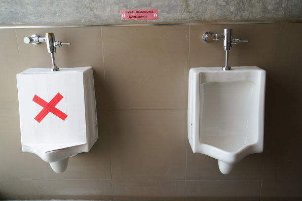 小便器保持距离在商场在泰国图片下载