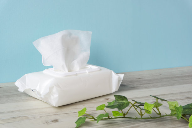 酒精纸、酒精消毒、湿纸巾消毒、纸张等。图片下载