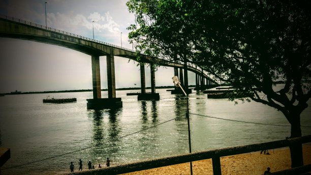 流动Bridge图片下载