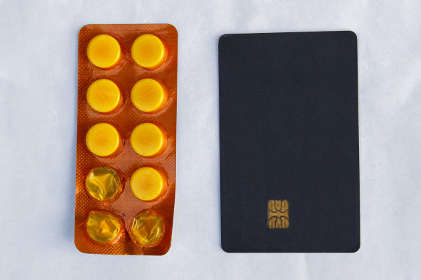 用你的信用卡/借记卡在医疗商店轻松付款图片下载