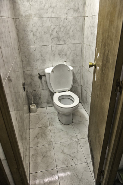 肮脏不卫生的厕所图片下载