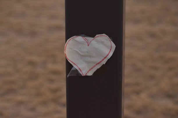 用孩子的手写的心语图片下载