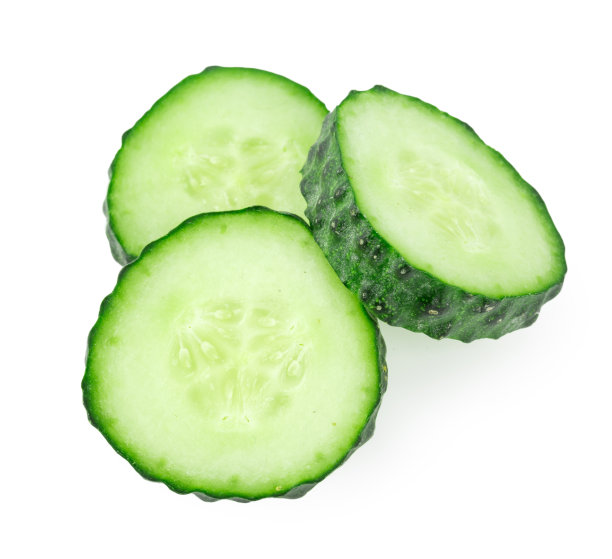 在白色背景上分离的黄瓜切片。有创意的照片图片下载