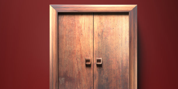 木制的门关闭。传统，复古，入口与波尔多色的门把手墙背景，纹理。三维演示图片下载