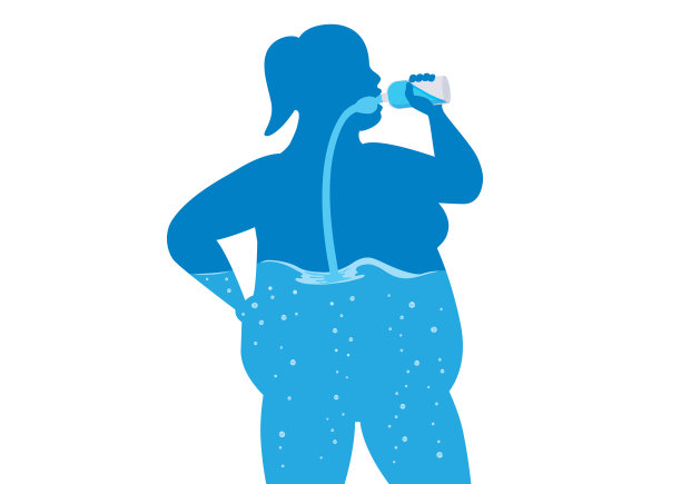 胖女人的剪影喝水从瓶子流进身体。图片下载