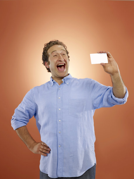 拿着空白名片图片下载