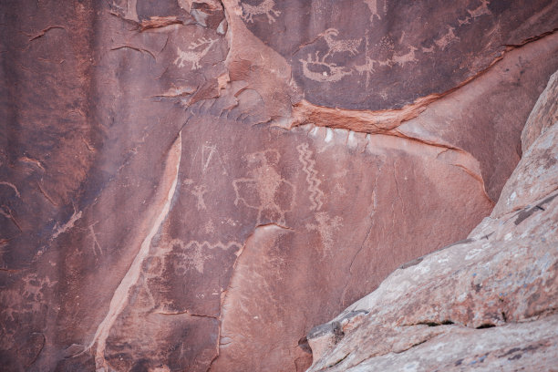 摩押岩石雕刻01图片下载