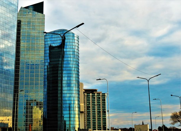 布宜诺斯艾利斯的马德罗港建筑。图片下载