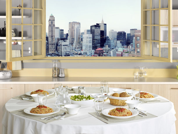 城市里的餐桌图片下载