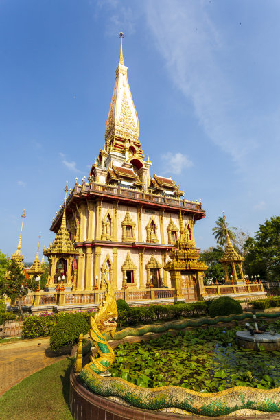 泰国普吉岛的查隆寺图片下载