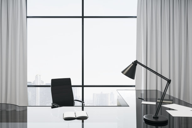 极简主义导演的办公室和设备图片下载