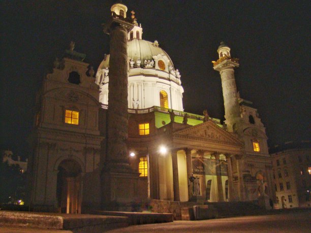 维也纳的圣查尔斯教堂图片下载