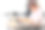 抽象多彩的女人的业务工作在书桌上的水彩插图绘画背景。图片下载