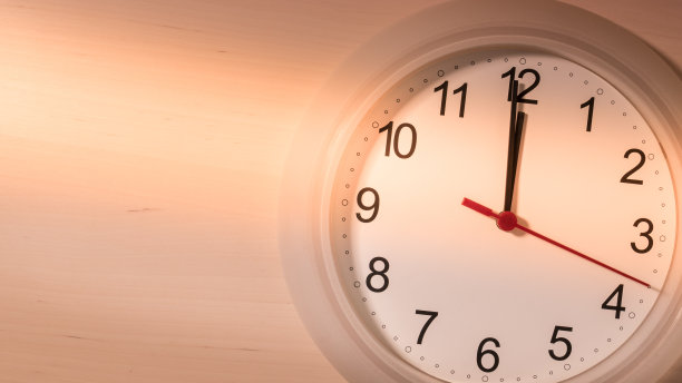 时钟滴答作响，显示12个小时图片下载