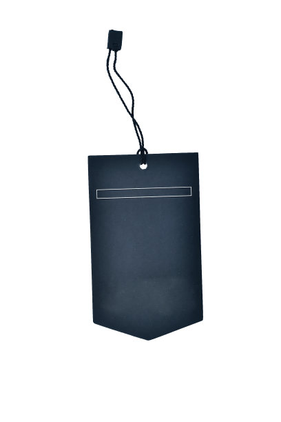 时装标签样品，空白标签系在产品上，以显示价格或折扣孤立在白色背景与裁剪路径图片下载