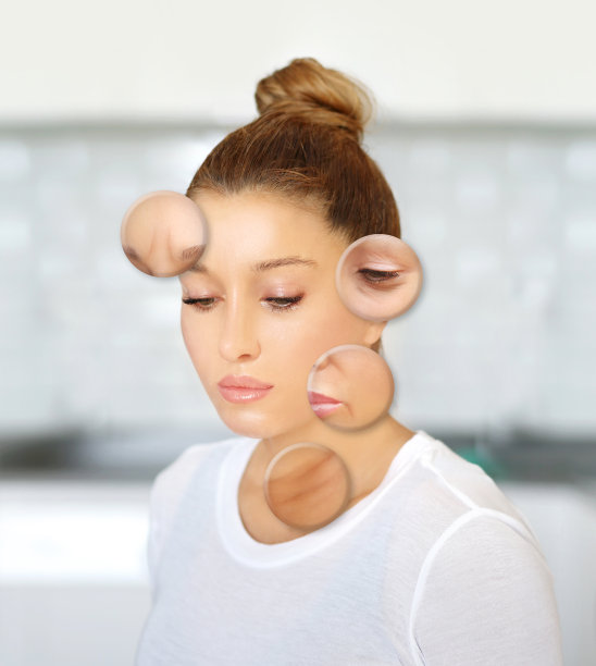 老化。成熟女人年轻的女人。面对皮肤问题。展示前后的照片图片下载