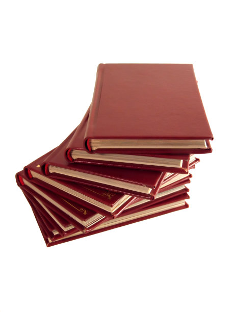 一堆孤立在白色背景上的书图片下载