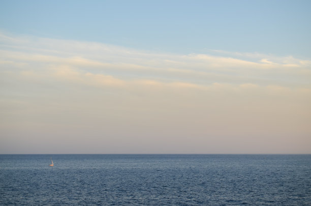 日落时的彩云图片下载