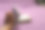 一个用手机的女孩的手图片下载