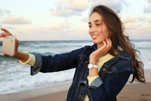 海滩上美丽的夏日图片下载