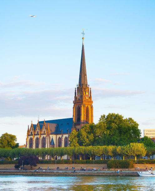 DreikÃ¶黑教堂，路德教堂，法兰克福图片下载