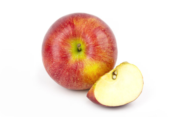 一套一个完整的苹果和一个四分之一。在白色背景上分开的两个苹果的组成。模板。水果。削减。部分。图片下载