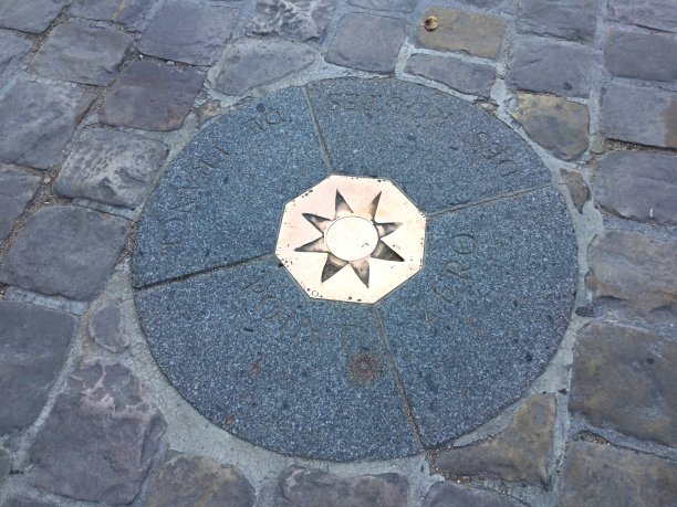 2018年10月16日，巴黎圣母院周围图片下载