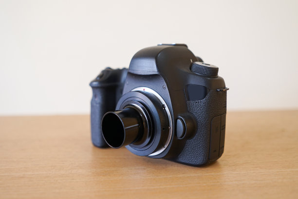 Dslr或无反光镜相机与T环适配器月球望远镜用于天文摄影图片下载