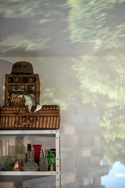 暗箱在现实生活中在房间里创造的效果图片下载