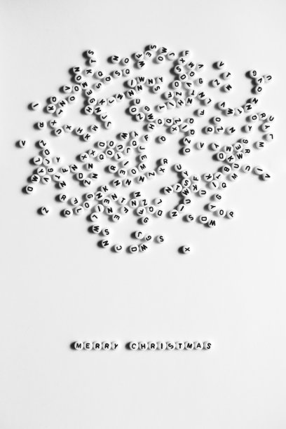 圣诞快乐用字母珠拼。图片下载