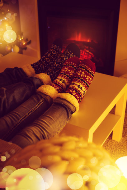 壁炉旁的羊毛袜图片下载