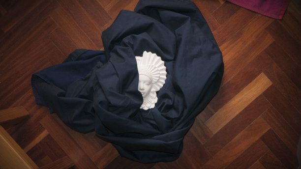 破碎石膏面具图片下载