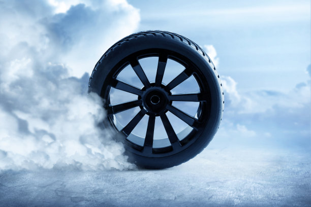 汽车轮胎在冬天的背景图片下载