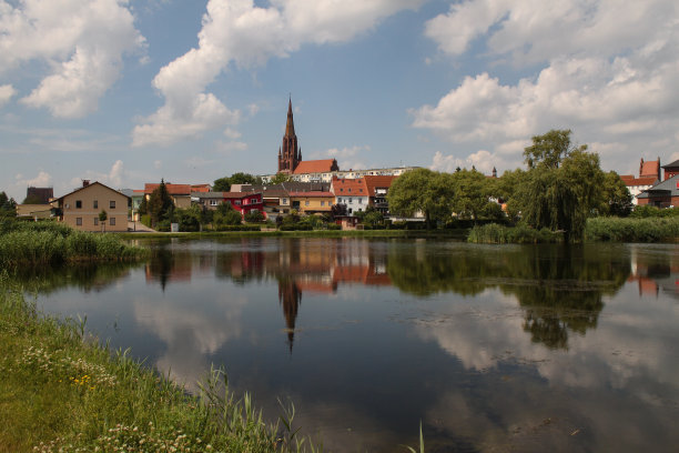 德明在西波美拉尼亚图片下载