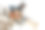 看视频教程。年轻人坐在家里的沙发上，在网上学习吉他。坐在家里的沙发上看笔记本电脑图片下载