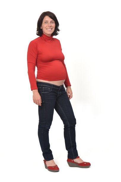 白色的孕妇肖像图片下载