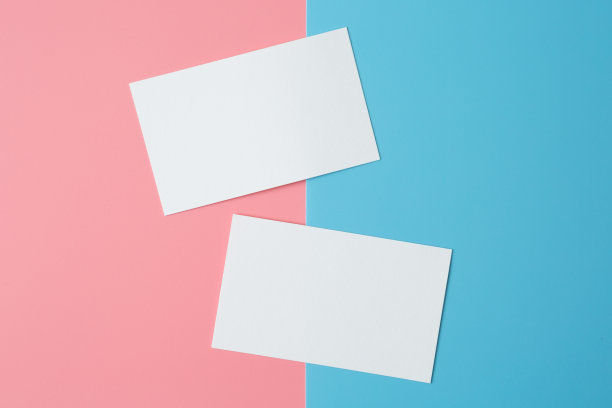 粉红色和蓝色背景的名片图片下载