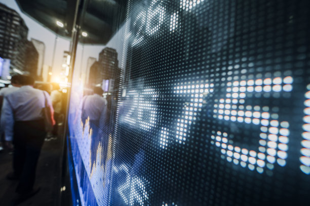 在屏幕上显示股票市场数字图片下载